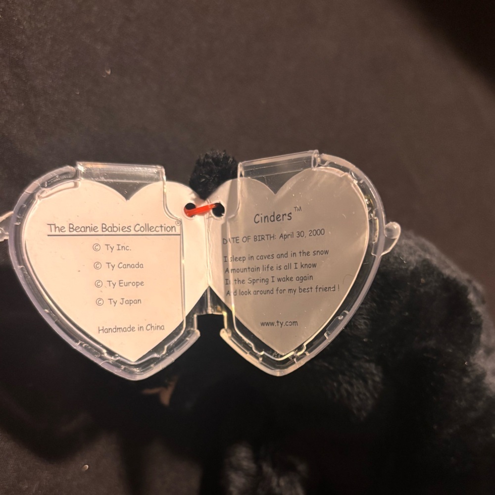 Ty Beanie Baby Black Bear Plush - Cinders (2000) - Picture 4 of 4